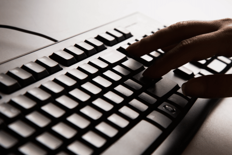 trabajar remoto como transcriptor