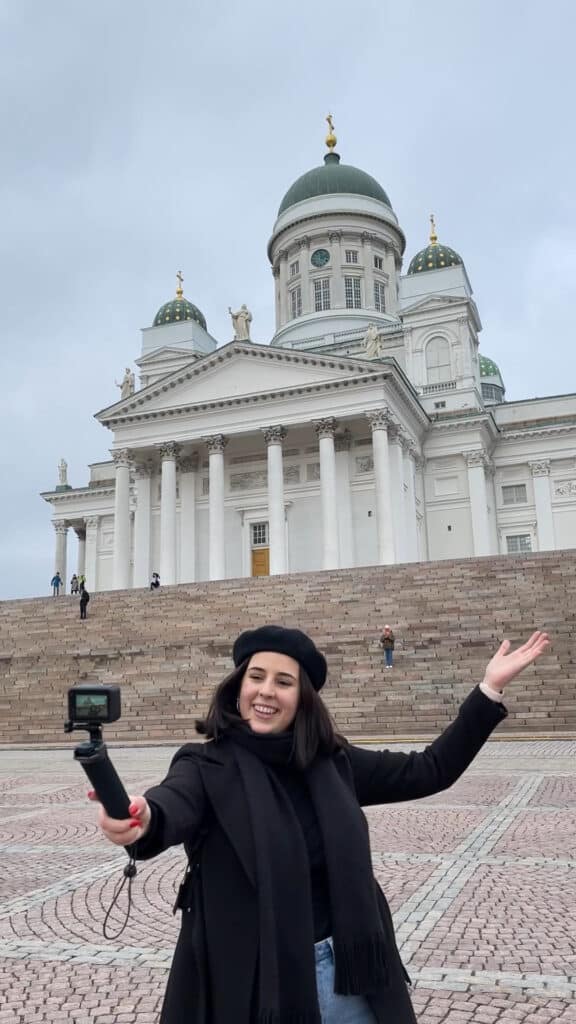 Carla grabando contenido en Helsinki